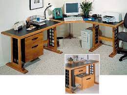 An advantage of this structure is that it does not have a high level of difficulty, which makes it easy to carry out. Computer Desk Woodworking Plan Woodworkersworkshop