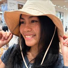 Trying Thai Foods for the First Time. Mr. & Mrs. Thai, Located at Purok7  Tawala Panglao Bohol #authenticthaivibes #thaifoodlover #boholeats  #thairestaurant #travel