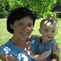 Stephanie Hemenway's Instagram, Twitter & Facebook