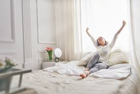 Neben den matratzen sind auflagen, die entweder unter oder über die matratze gelegt werden, wichtige elemente der ausstattung des bettes. Das Richtige Bett Matratzen Betten Co Wellsana