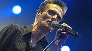 « jean avait un trait de crayon épatant. Le Chanteur Mano Solo Est Mort Le Soir Plus