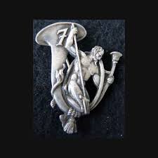 En garnison à menton au retour de six années de campagne en tunisie. Insigne 7 Bataillon De Chasseurs Alpins Drago Paris Cor Diable