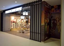 Spanning over 1.3 million square feet and seven floors, paradigm mall johor is a retail haven. New Skechers Store At Paradigm Mall Johor Bahru Loopme Malaysia