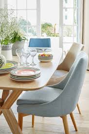 Abby Chaise En Hevea Et Frene Gris Clair Esprit Scandinave Alinea Chaise Salle A Manger Chaise De Salle A Manger Salle A Manger Bois