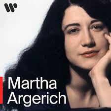 C 1955 живёт в европе (с 2003 — в брюсселе). Martha Argerich Warner Classics
