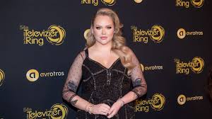 Nikkie de jager, who is known as nikkietutorials online, shared an emotional video titled i am coming out in which she revealed she was transgender and had been living as a woman since a young age. Nikkie De Jager Was Not Accepted By Her Own Family World Today News