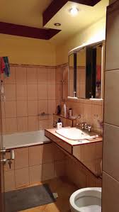 Intra pe homedecomag.ro si vezi zeci de modele de bai moderne din care sa te inspiri. 6 Modele De BÄƒi Mici Amenajate In Blocuri Comuniste