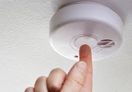 Most people aren't aware of how, exactly, a smoke detector does its job. Test Your Smoke Alarm Sikkerhverdag