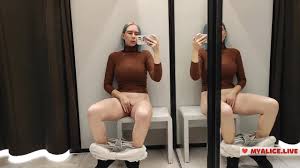 ショッピングモールの試着室でオナニー。 試着室で透け透けの服を試着してオナニー。