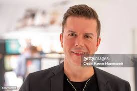 Florian Greiner's Instagram, Twitter & Facebook