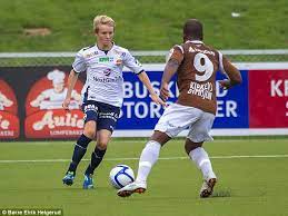 El noruego martin ødegaard tiene las cualidades para asaltar la élite absoluta del futbol, tal y como lo demuestra actualmente con la real sociedad. Meet Martin Odegaard The 15 Year Old Wonderkid Likened To Lionel Messi Set To Become Norway S Youngest Ever Player Daily Mail Online