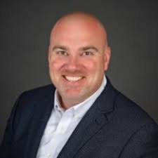 Ewan Smith Electrosonic CEO Rating