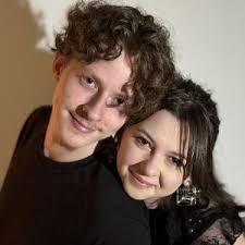 Skyler Christy and Benjamin Struthers's Wedding Registry