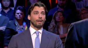 Als professionele kapper wil je graag alle kappersbenodigdheden bij de hand hebben om je klanten als mobiele kapper ben je altijd onderweg met je kappersspullen. Aan Thierry Baudet Briefje Van Jan