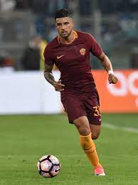 After playing 36 times for roma last year he missed the first three months of this season with a knee injury. Chelsea And Roma Confirmed To Be In Talks Over Emerson Palmieri As Brazilian Says It S His Dream Move Mirror Online