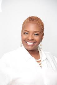 Tammy Show's Instagram, Twitter & Facebook