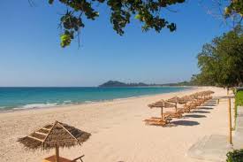 Der strand von ngapali im westen von myanmar ist der bekannteste und schönste strand des landes. Die 10 Besten Hotels Am Strand In Myanmar Booking Com