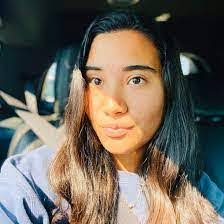 Destinee Collins's Instagram, Twitter & Facebook