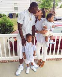 Wearing denim fits the theme of a fall family photo, and pairs well with many different colors. So Cute Family Outfits Cute Family Family Goals