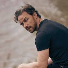 Mcavoy was born on 21 april 1979 in glasgow, scotland, to james, a bus driver, and elizabeth (née johnstone), a nurse. Simply James Mcavoy Facebook