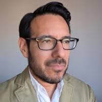 Alex Gil's Instagram, Twitter & Facebook