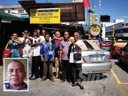 Agak lama aku menunggu di depan pintu baru tini membukanya. Gojek Jejas Pendapatan Pemandu Teksi