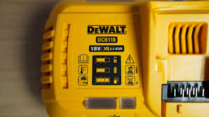 Bộ sạc pin đa năng DeWALT DCB118-KR (18V/54V ) Chính hãng - Giá tốt - Giao hàng nhanh | Bộ Pin & Sạc | ketnoitieudung.vn