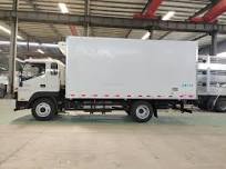 Factory Price 5.5M Length China Jac Refrigerator Truck Refrigerated Truck for Seafood Delivery