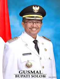 Ia kesal karena pihak puskesmas tidak memberikan layanan kepada korban kecelakaan dengan alasan jam layanan unit gawat darurat. Gusmal Wikipedia Bahasa Indonesia Ensiklopedia Bebas