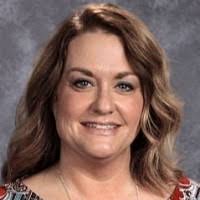 Melissa Englert's Instagram, Twitter & Facebook