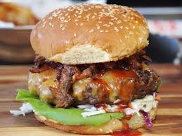 4 die untere hälfte des brötchens mit salat. Texas Backyard Bbq Burger Recipe Youtube