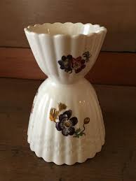 For over 200 years, josiah wedgewood and sons, or wedgwood, has produced delicate dinnerware and other pieces. Set Of Four Vintage Copeland Spode Wicker Lane Floral Egg Cups Etsy Spode Egg Cups Tea Carts