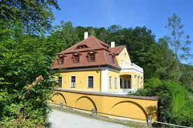 Bei uns finden sie mehr als 150.000 immobilien zum kaufen & mieten von privat, provisionsfrei* & vom makler. Altenburger Haus Bad Kissingen