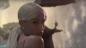 It was released through republic records on april 20, 2018. Every Single Outfit From Ariana Grande S No Tears Left To Cry Video Teen Vogue