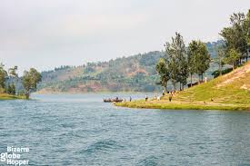 Lake kivu is the biggest lake in rwanda. Sailing Through The Explosive Lake Kivu In Rwanda Bizarre Globe Hopper