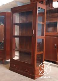 Pusatlemariarsip.com menyediakan berbagai macam jenis lemari arsip, salah satunya adalah jenis lemari arsip kayu. Jual Lemari Arsip Minimalis 1 Pintu Jati Klasik Furniture