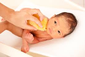 How to bathe a newborn. 10 Tips For Surviving The Newborn Stage Baby Gooroo