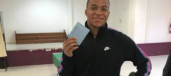 Check spelling or type a new query. Rezultate Alegeri Europarlamentare 2019 Kylian Mbappe Cetatean Model A Mers La Vot Rezultat Soc In Franta Sport Ro