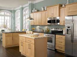 It also works well with the stainless steel appliances. 18 Paint That Goes With Maple Cabinets Ideas Maple Cabinets Kitchen Design Maple Kitchen Cabinets