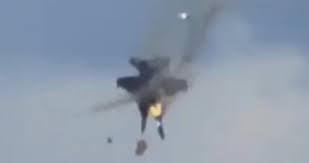 Two US Navy Fighter Jets Collide During Idaho Air Show