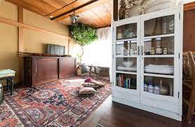 古い家とアンティークの融合空間と日常を愉しむ天性の感性が冴える インテリア 家具 インテリア 家