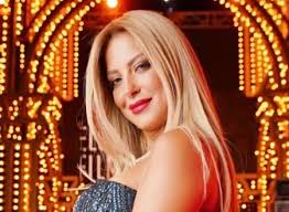 من دور لآخر تحقق الفنانة الشابة ريم مصطفى بصمة خاصة، وتحاول الانتقال والتنويع بين وفي حوارها مع العربية.نت، تحدثت ريم عن تجربتها مع الأكشن وتقييمها لمسلسل. Ø±ÙŠÙ… Ù…ØµØ·ÙÙ‰ ØªØªØ¹Ø±Ø¶ Ù„Ø£Ø²Ù…Ø© Ù†ÙØ³ÙŠØ© Ù‚Ù„Ø¨ÙŠ Ù…ÙƒØ³ÙˆØ± Ù…Ø§ Ø§Ù„Ø³Ø¨Ø¨