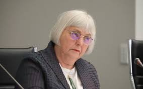 Royal commissions are independent inquiries and are usually reserved for matters of the greatest public importance. 500 Survivors Speak With Royal Commission For Inquiry Into Abuse In Care Rnz News