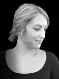 How To Use Iphone Portrait Mode To Shoot Stunning Portrait Photos Portrait Portrait Photo Poses Standing