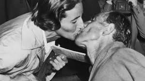 Emil zatopek, in classic agonised fashion, closes in on the olympic 5000m title at the 1952 olympics as britain's chris chataway trips on the final bend ©getty images. The Greatest Distance Runner Of All Time Emil Zatopek Part 1 The Boy Who Ran And Ran The Olympians