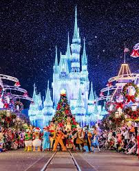 Planning Your 2016 Walt Disney World Trip Can Be Intimidating For First Time Visitors T Disney World Christmas Disney Tourist Blog Walt Disney World Vacations