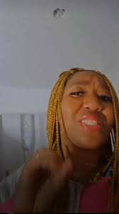 Oh! Kollie Jallah challay in LIB, and as it stands, tins ain't fine with  Satta. Buh ahn she say D-0-G la CAT again? 😂 #OnlineParrot