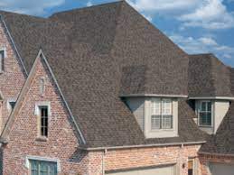 Unique color blend complements the expansive look and allows for more dramatic color distribution across the shingle. Heritage Premium Weathered Wood Builders Supply