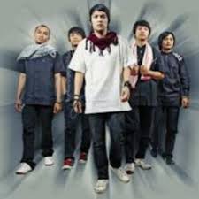 Check spelling or type a new query. Bertahan Rama Band Original Hd Bjz Bojez Song Lyrics And Music By Bertahan Rama Band Original Hd Bjz Bojez Arranged By Al Nindyo Ahmad On Smule Social Singing App