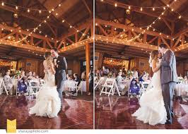 Wedding Photographer Kansas City Sharayaphoto Com Farm Wedding Kansas City Wedding Wedding Photographers